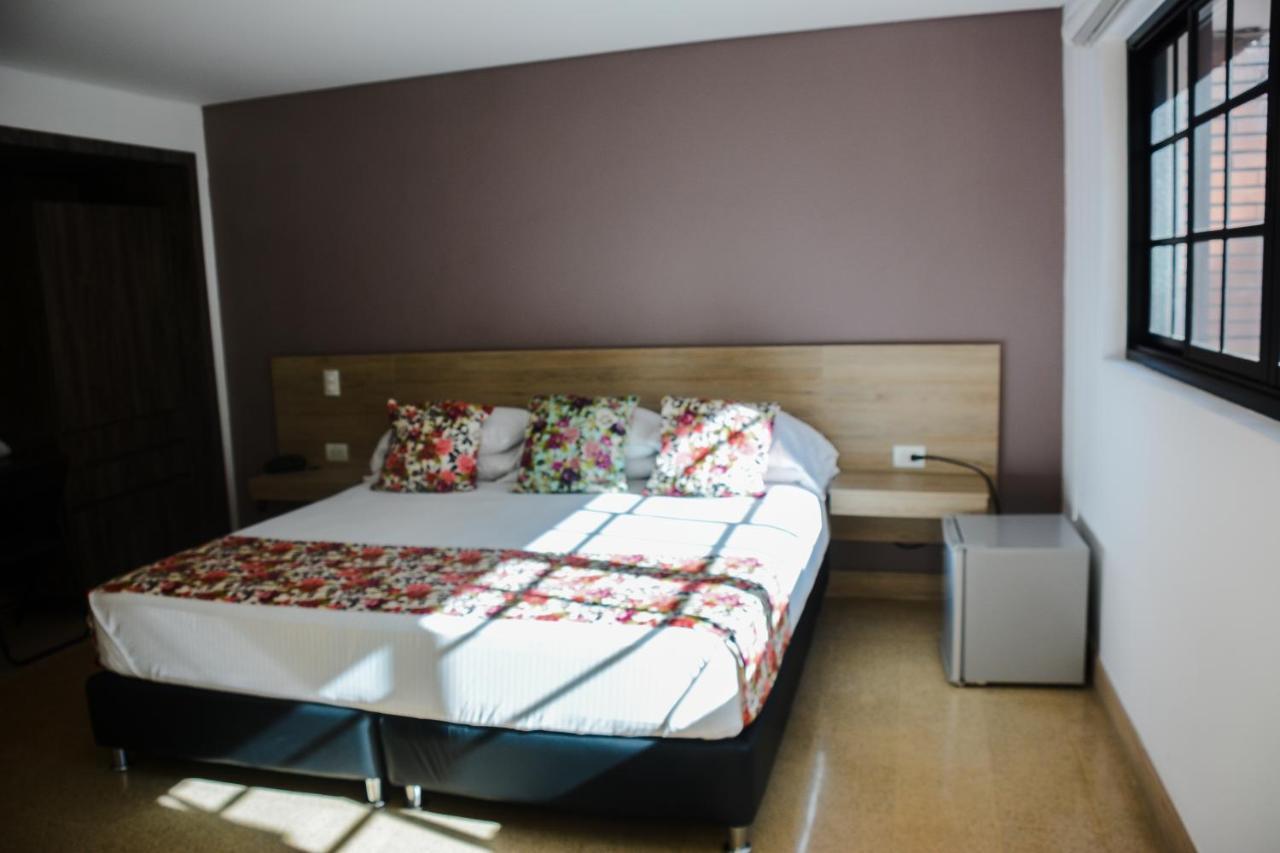 Hotel Poma Rosa ميديلين المظهر الخارجي الصورة
