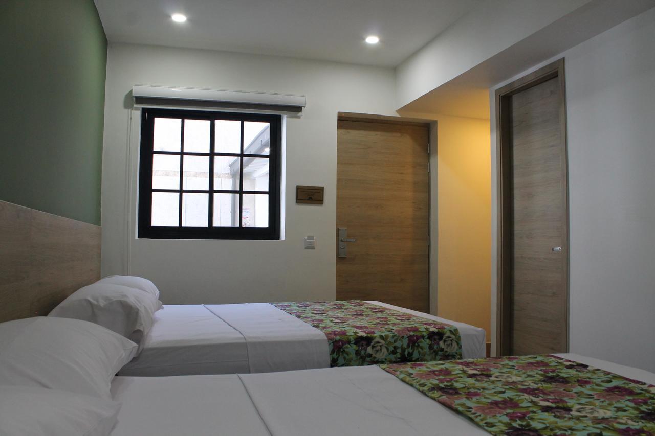 Hotel Poma Rosa ميديلين المظهر الخارجي الصورة